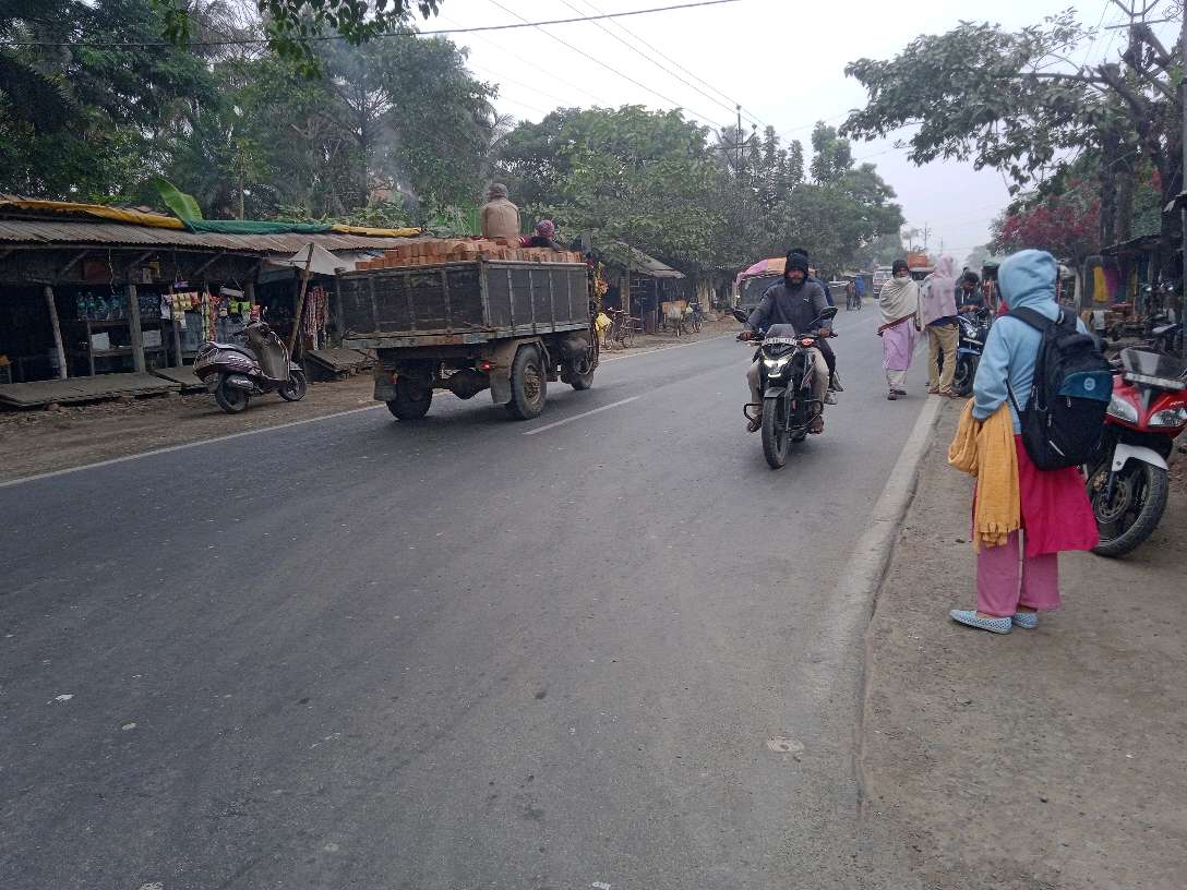 Kamarhat Bus Stop