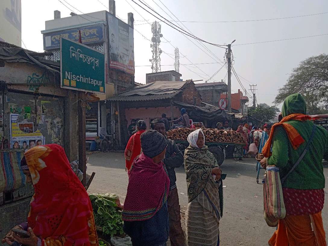 Nishchintpur Bus Stop