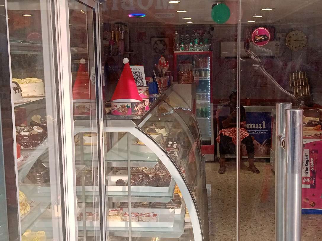 The Sugarr & Spice (Cake Shop)