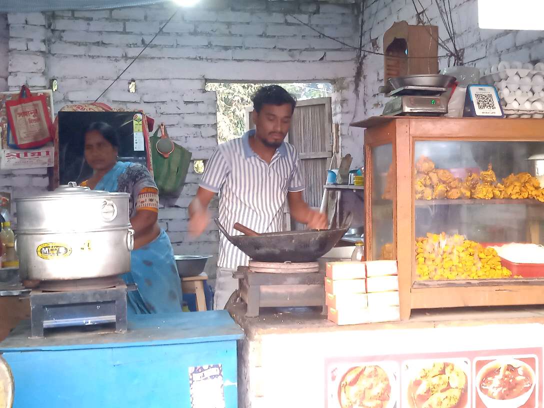 Rocky Snacks Point & Restaurant