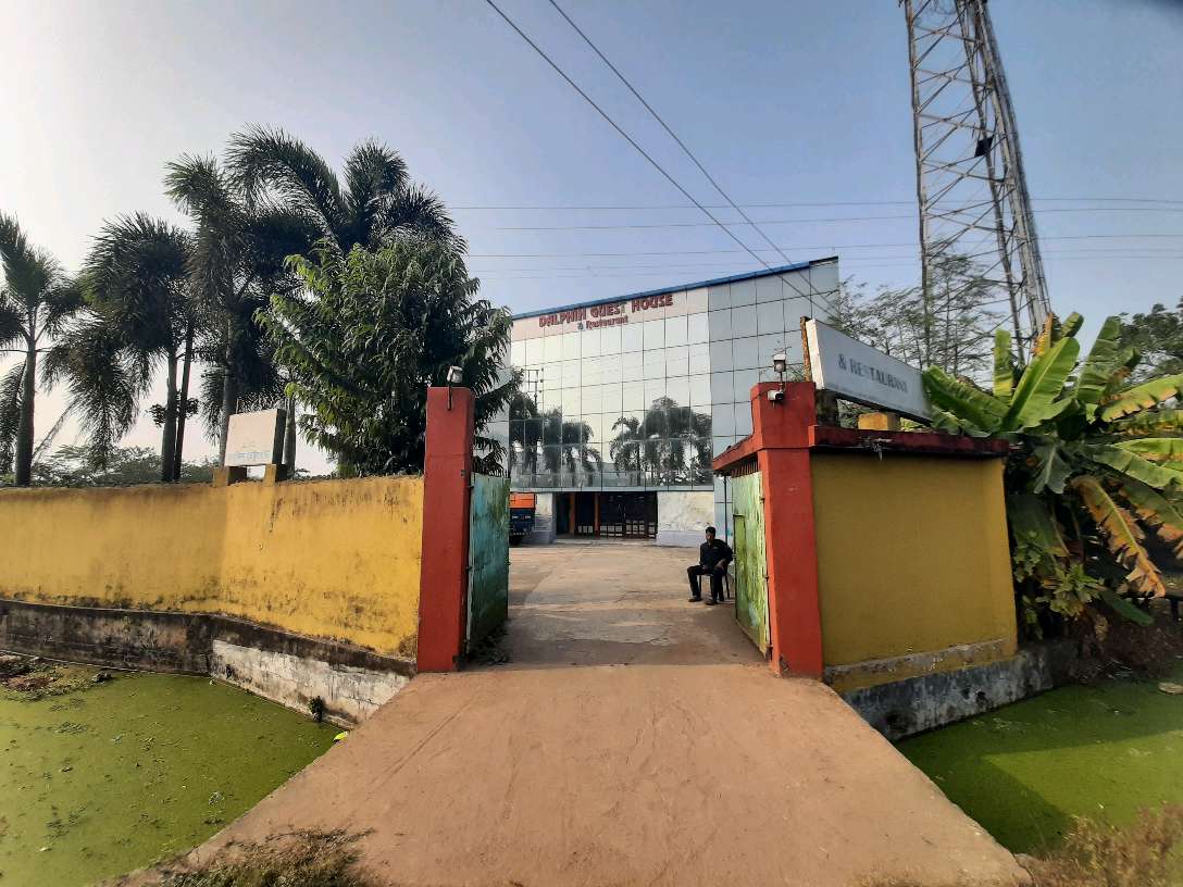 Dalphin Guest House & Reataurant