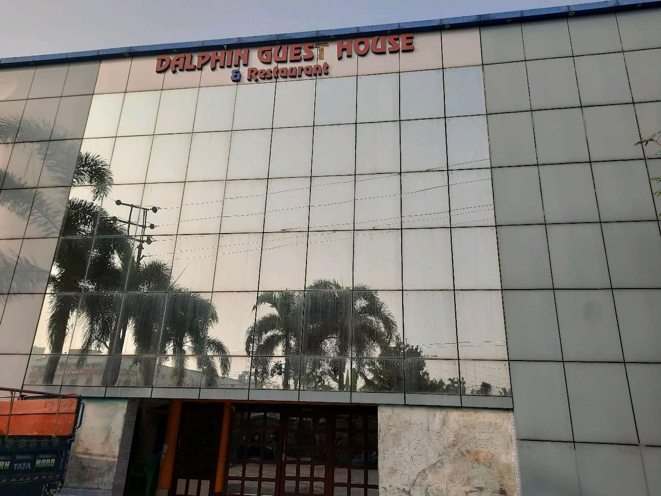 Dalphin Guest House & Reataurant