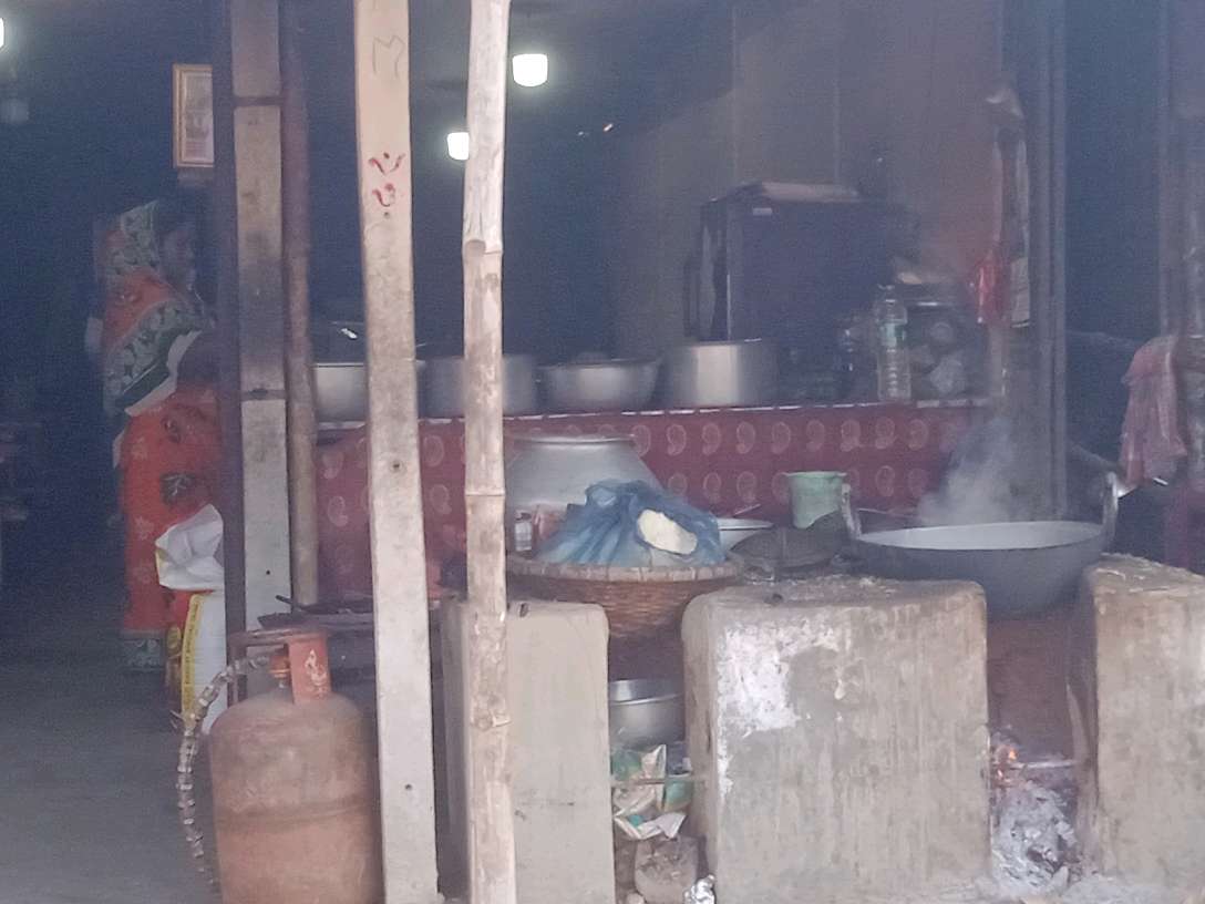 Maa Kusum Hindu Hotel