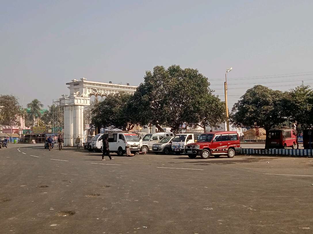 “Police Assistance Center.