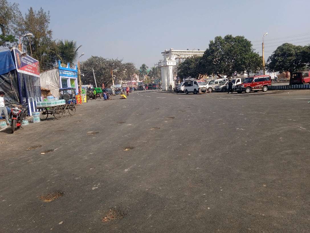 “Police Assistance Center.